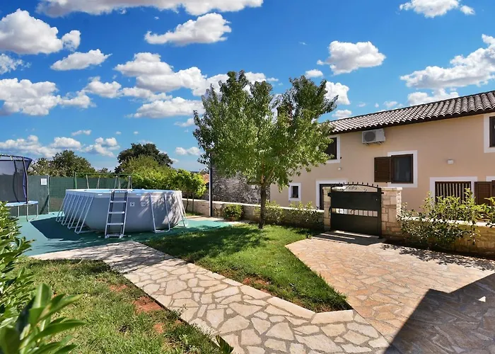House Bruno 1735