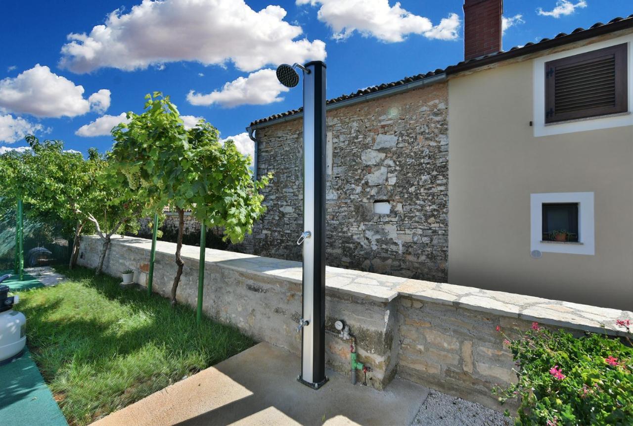 House Bruno 1735 Holiday home Galizana