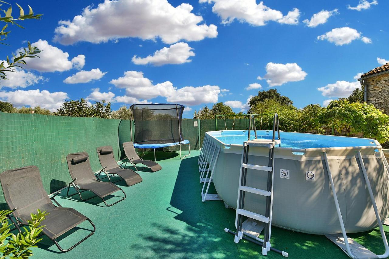 House Bruno 1735 Holiday home Galizana