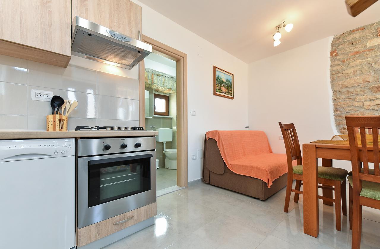 House Bruno 1735 Holiday home Galizana